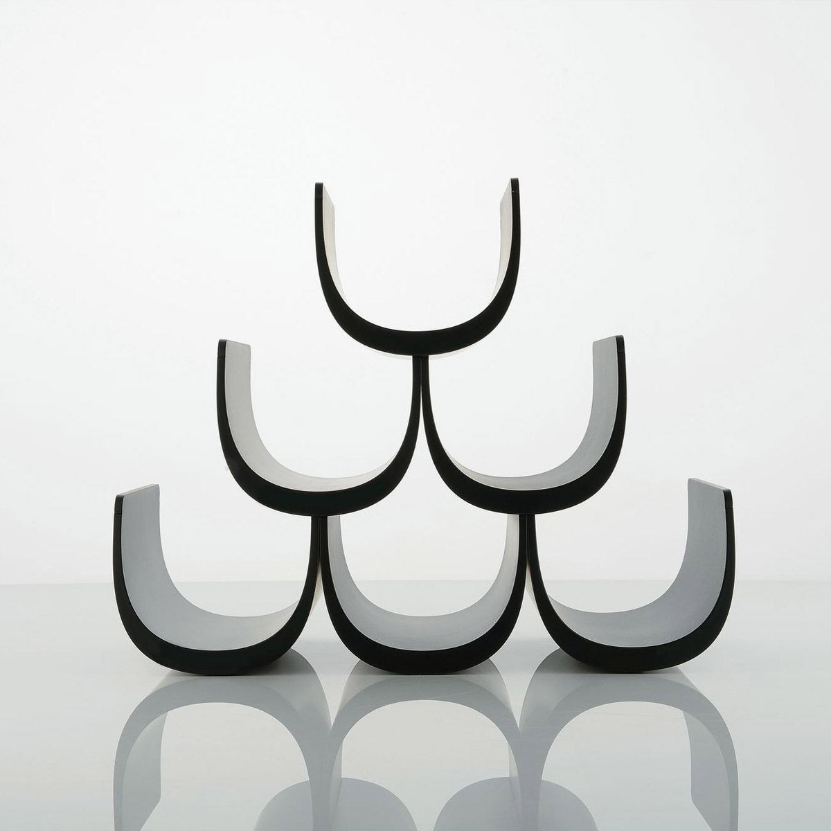 Alessi Flaschenregal für 6 Flaschen schwarz aus Kunststoff