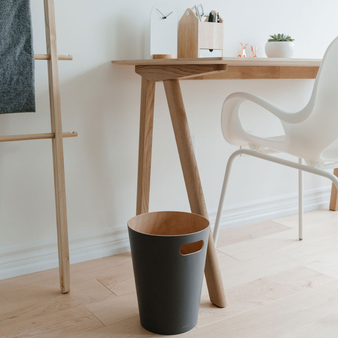 Umbra Papierkorb Woodrow Charcoal