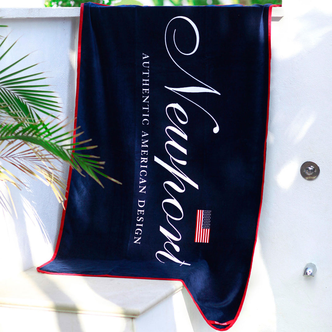 Newport Saunatuch Pebble Beach