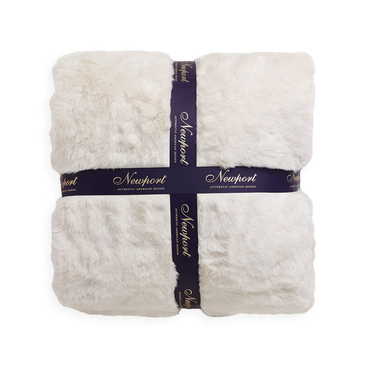 Newport Webpelzdecke Whistler Polarbär