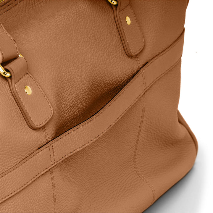 Keine Schwester Leder Weekender Packbar Karamell Detailansicht