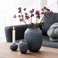 Vorschau: Kähler Design Hammershøi Vase Anthrazit 21cm Vorschau: Kähler Design Hammershøi Vase Anthrazit 21cm