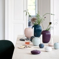 Vorschau: Kähler Design Hammershøi Vase Anthrazit 21cm Vorschau: Kähler Design Hammershøi Vase Anthrazit 21cm